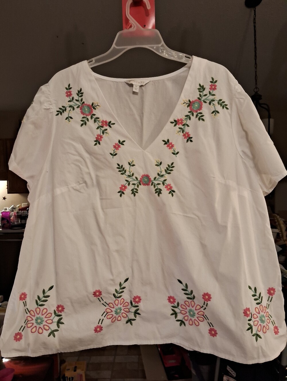 crown & ivy White V-Neck Tunic with Pink and Green Floral Embroidery